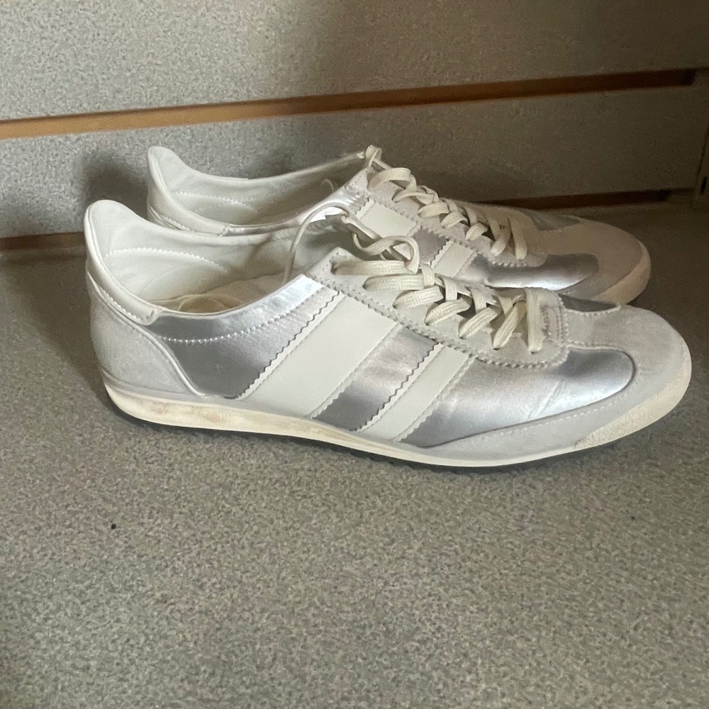 Madden‎ Girl Jumper Silver White Metallic Retro Low Top Sneakers Womens 7.5M